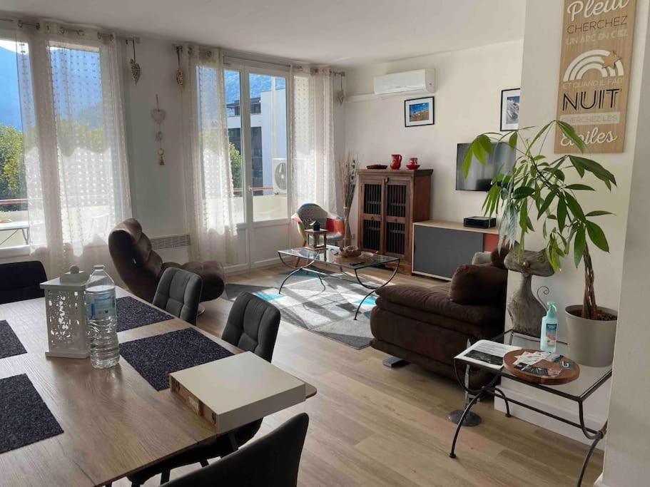 Appartement Le Chasseur Alpin à Albertville Extérieur photo